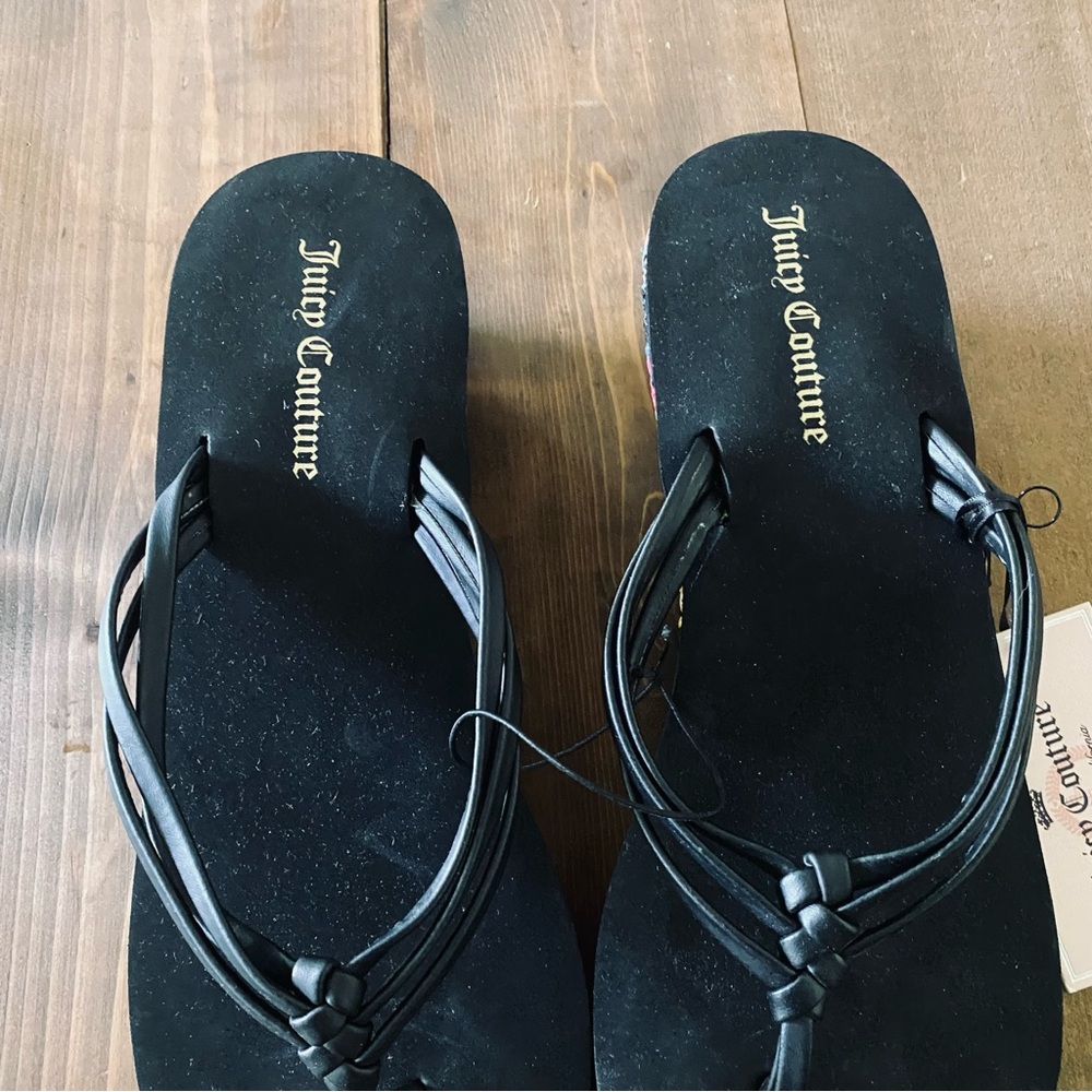 NWT Juicy Couture black embroidered wedge sandals - Picture 5 of 9